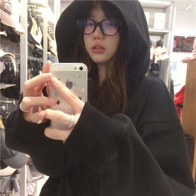 伯王梭蒙冤记